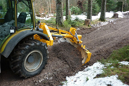 Grader Gutzwiller (Wegpflegegerät)